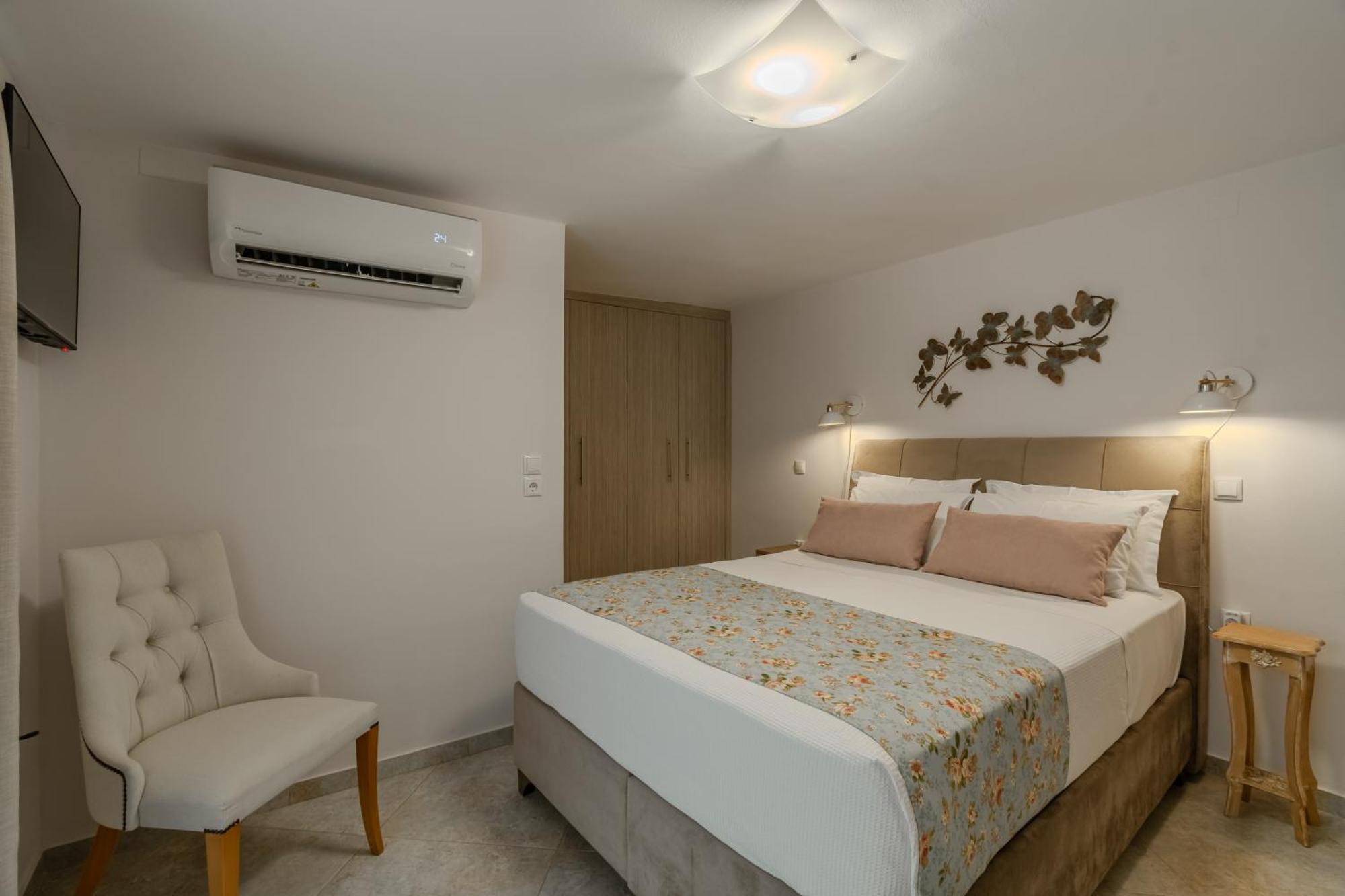 Вілла Casa Kastella, Private Jacuzzi & Bbq Facilities! Angouseliana Екстер'єр фото