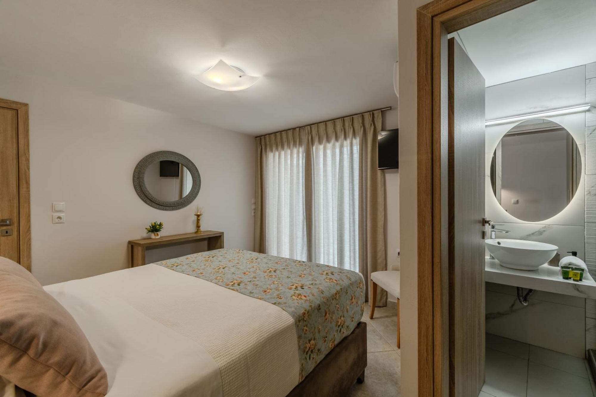 Вілла Casa Kastella, Private Jacuzzi & Bbq Facilities! Angouseliana Екстер'єр фото